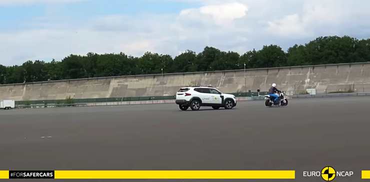 Euro NCAP Renault Duster crash testing