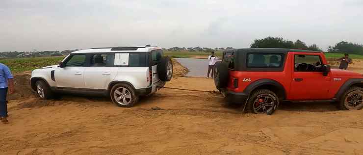 Mahindra Thar successfully rescues Defender