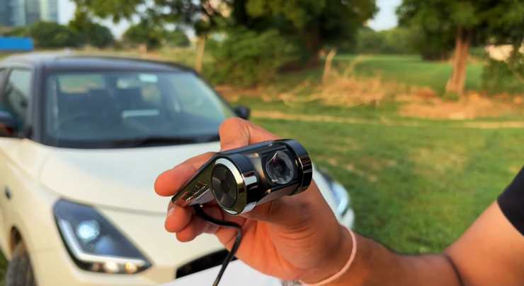 Maruti-Suzuki-Swift-with-adas-dashcam