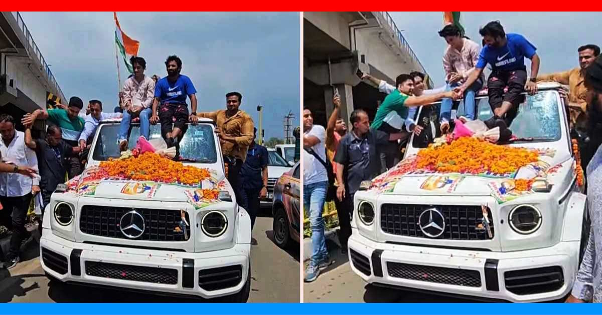 vinesh phogat welcomed india mercedes g wagen convoy video vinesh phogat welcomed india mercedes g wagen convoy video