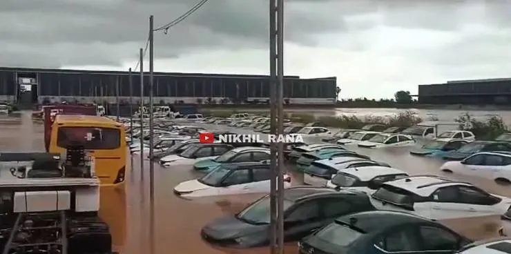 100s Of Tata Nexons, Tiagos, Safaris and Tigors Stuck In Flooded Dealer Stockyard [Video]