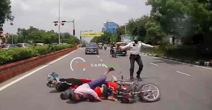 Traffic-cop-causes-accident