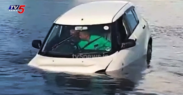 Learning-driver-drives-swift-into-pond