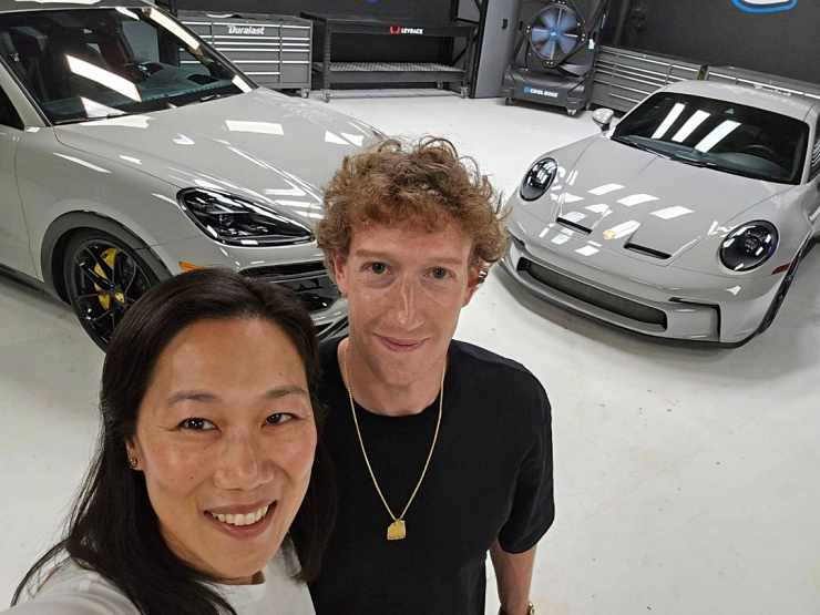 Mark Zuckerbergs Porsche Cayenne Turbo GT Minivan