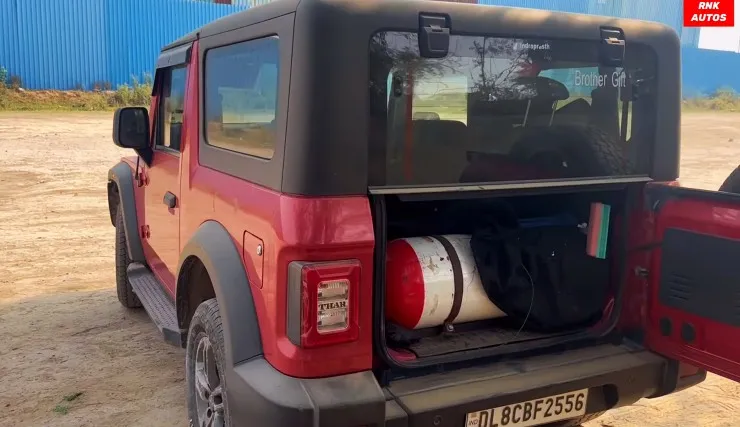 India’s First Mahindra Thar 4X4 Automatic Running On CNG: This Is It (Video)