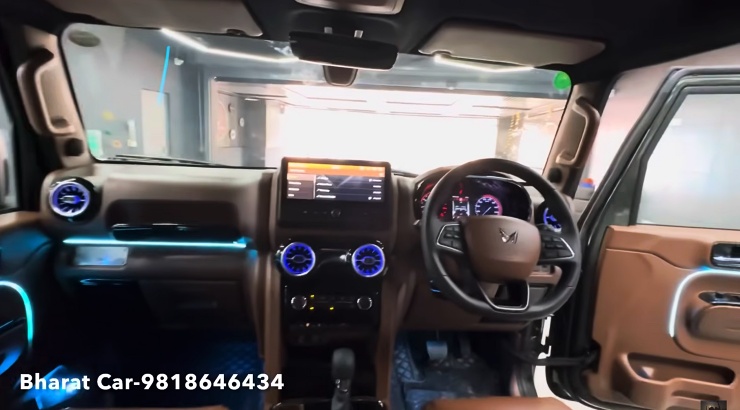 Tastefully-modified-Thar-Roxx-interior