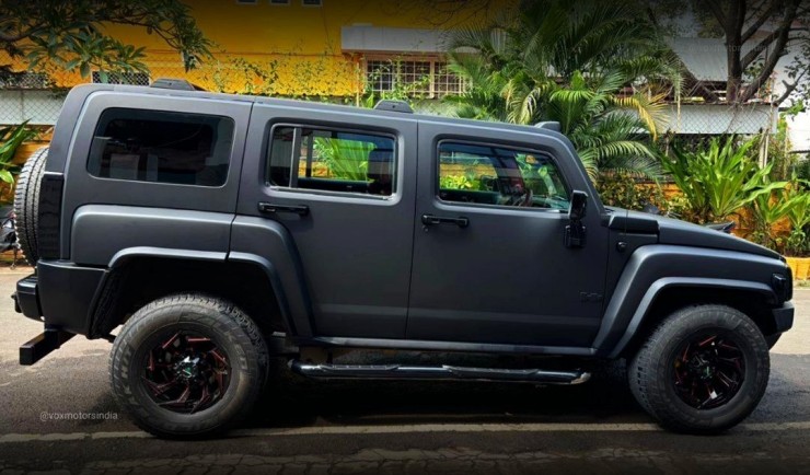 Used Hummer H3 side right