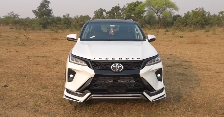 2024-Toyota-Fortuner-Legender-plus-front