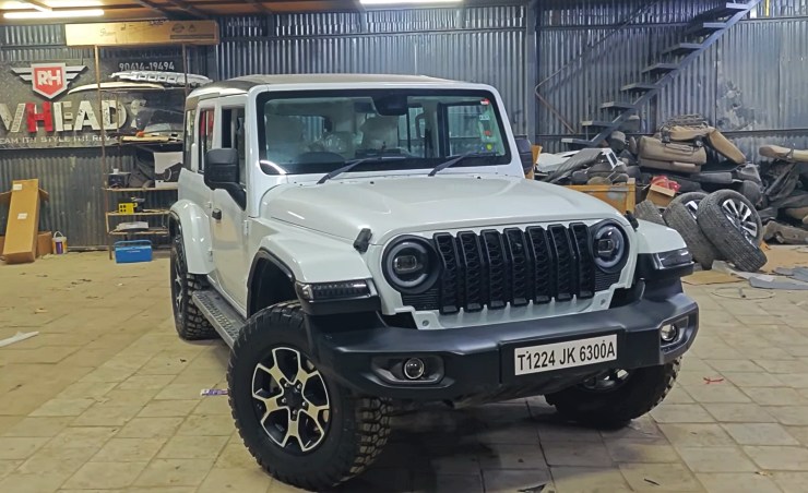 Thar-Roxx-Jeep-Rubicon-conversion-front